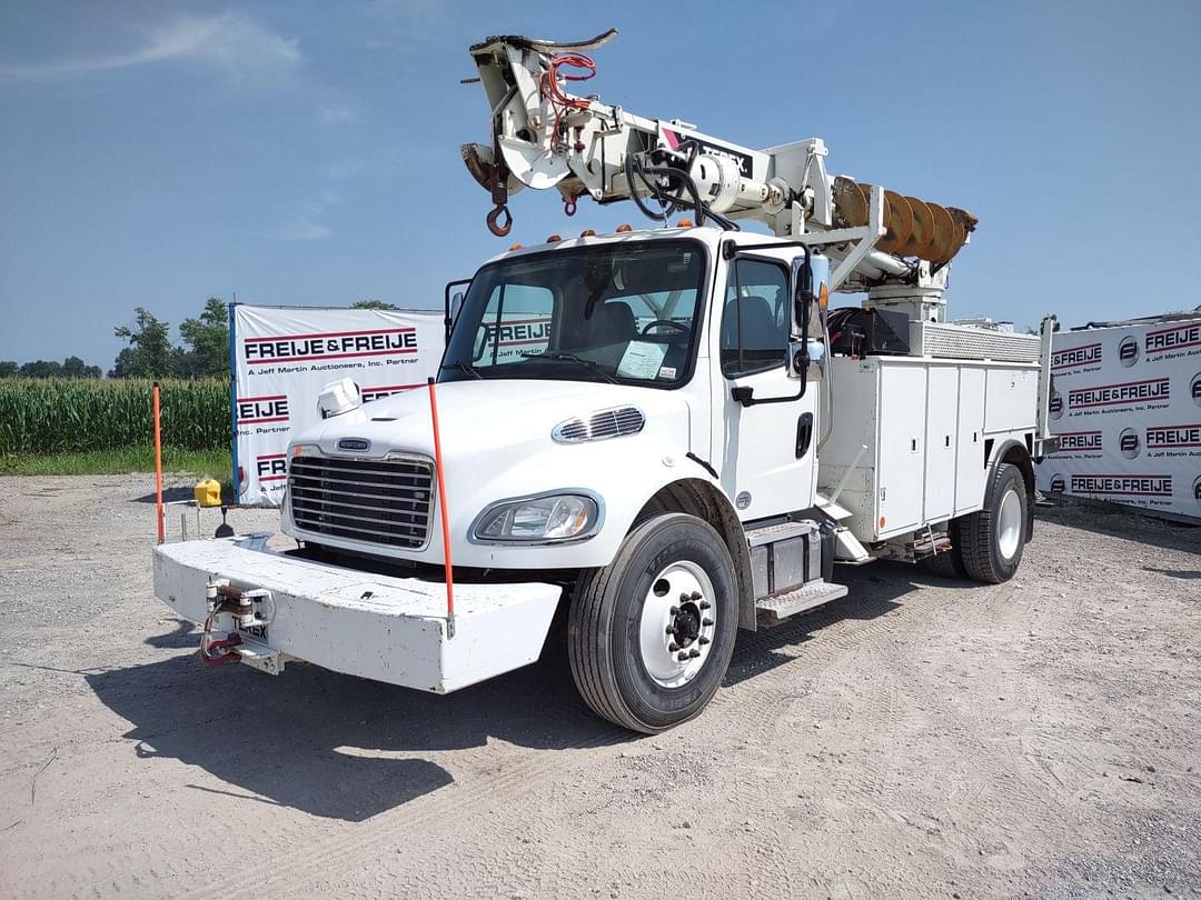 Image of Freightliner M2-106 Primary image