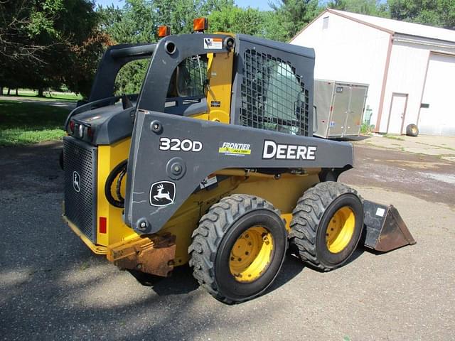 Image of John Deere 320D equipment image 2