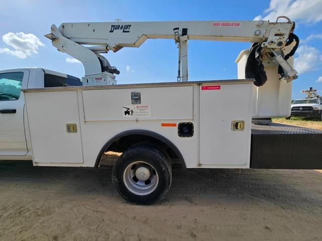 Image of Dodge Ram 3500 equipment image 4