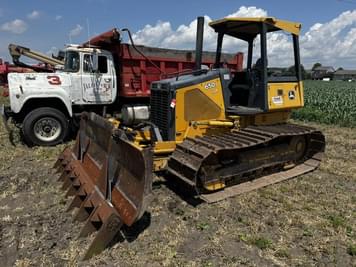 Main image John Deere 650J LGP