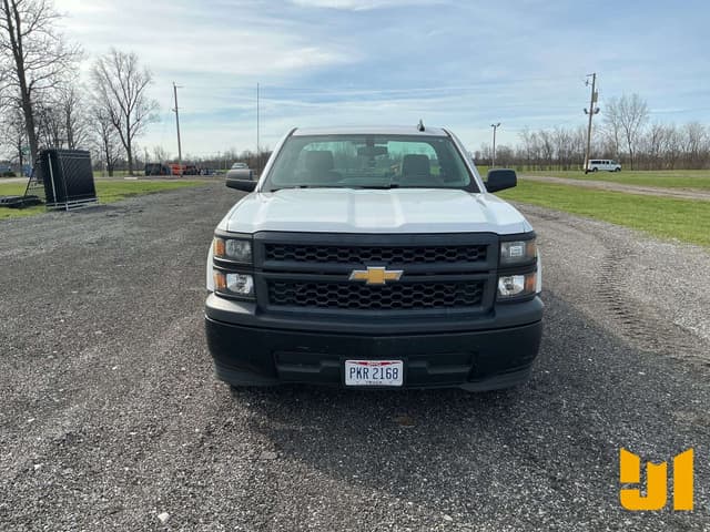 Image of Chevrolet 1500 equipment image 1