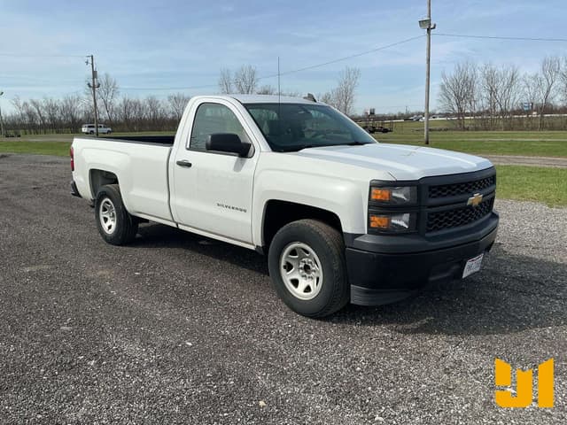 Image of Chevrolet 1500 equipment image 2