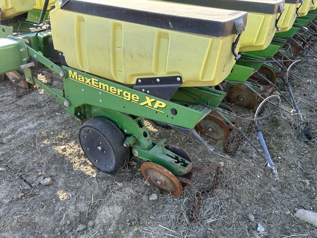 Image of John Deere 1720 equipment image 4