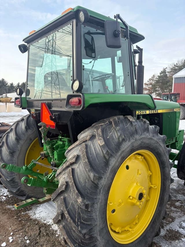 Image of John Deere 4250 equipment image 4