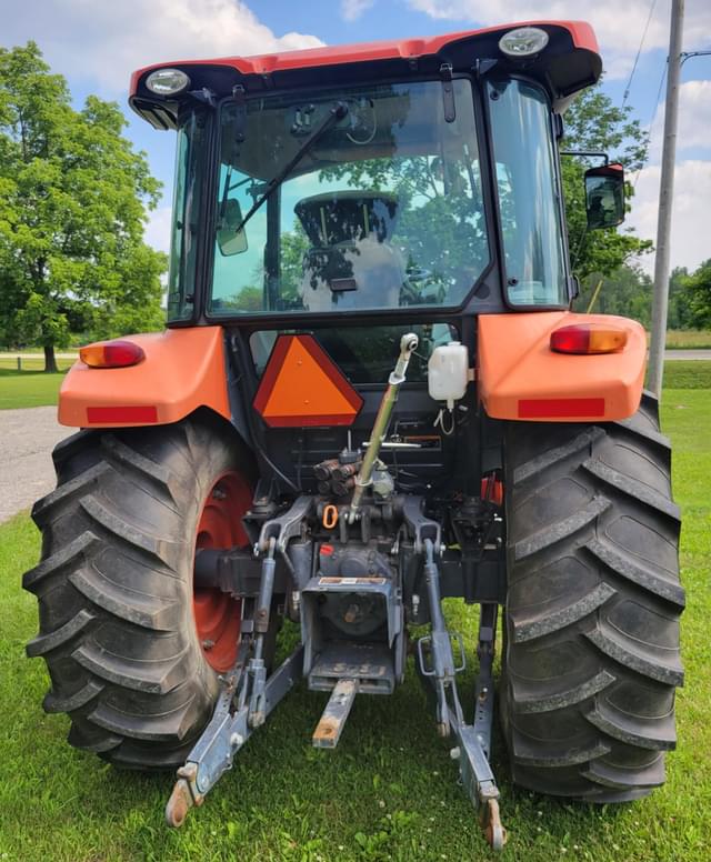 Image of Kubota M5-091 equipment image 3