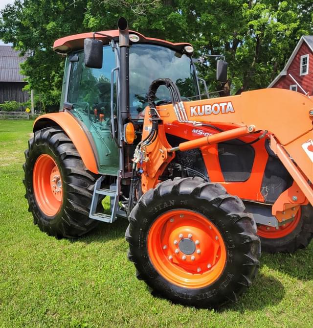 Image of Kubota M5-091 equipment image 2