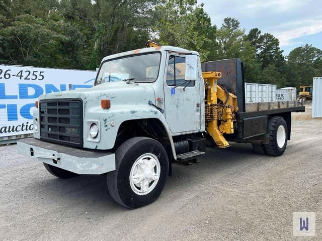 Image of International 1954 equipment image 1