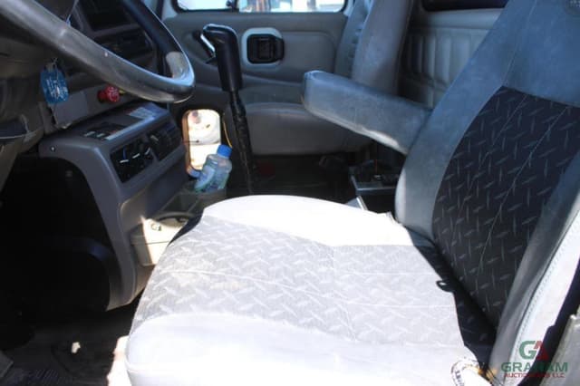 Image of Mack CH613 equipment image 4