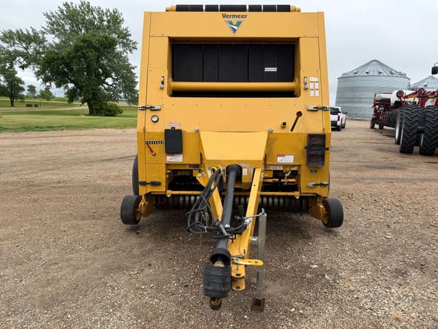 Image of Vermeer 605 Super M equipment image 1