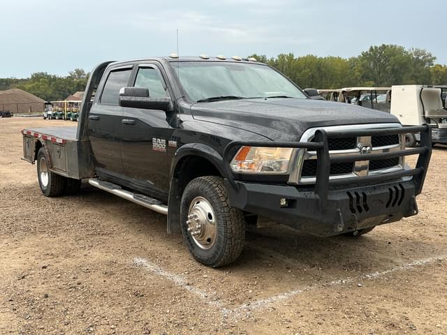 Image of Dodge Ram 3500 equipment image 2