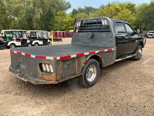 Image of Dodge Ram 3500 equipment image 4