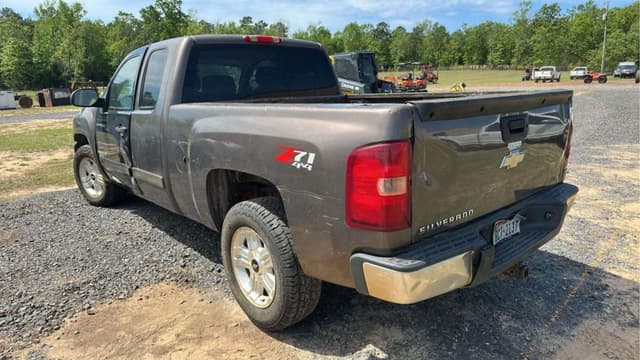 Image of Chevrolet 1500 equipment image 2