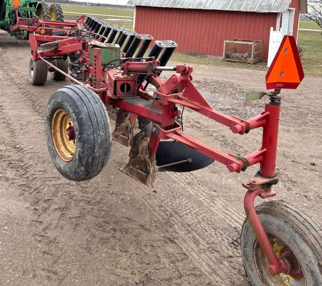 Image of Case IH 800 equipment image 2