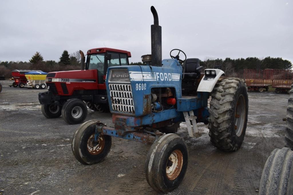 Main image Ford 8600