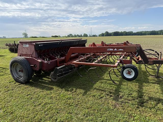 Image of Case IH 5100 equipment image 2