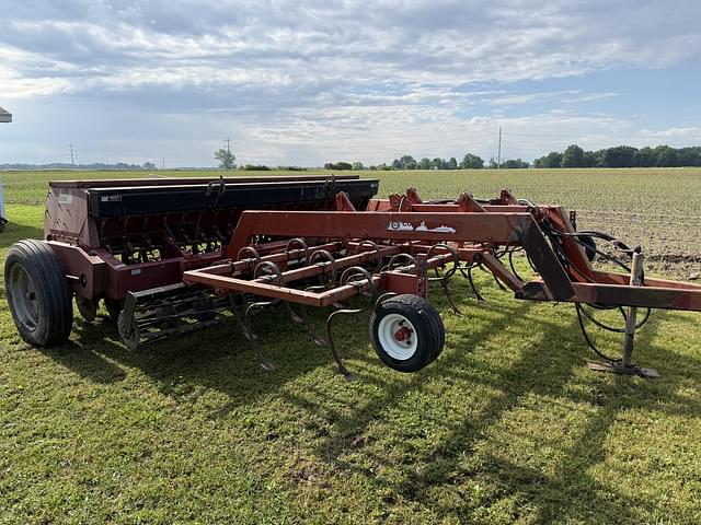 Image of Case IH 5100 equipment image 3