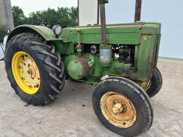 Image of John Deere D equipment image 1