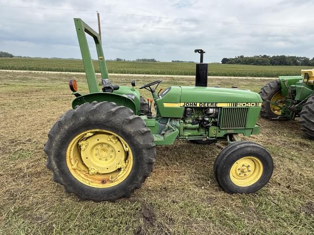 Image of John Deere 2040 equipment image 3