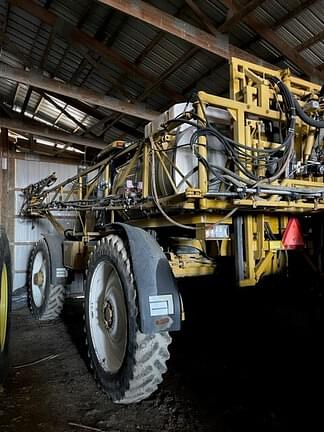 Image of Ag-Chem RoGator 1254C equipment image 1