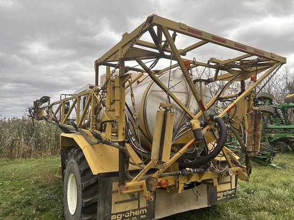 Image of Ag-Chem Terra-Gator 1803 equipment image 2