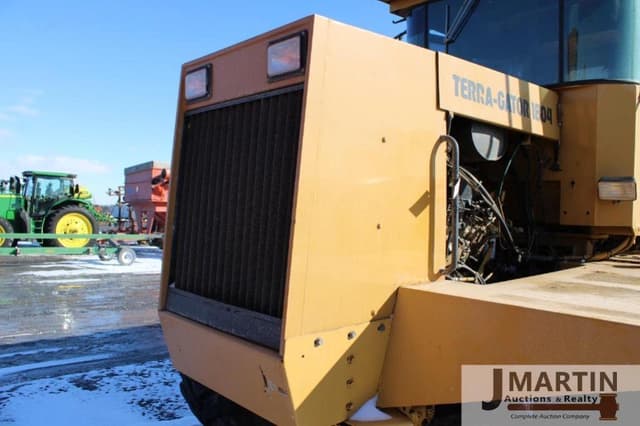Image of Ag-Chem Terra-Gator 1804 equipment image 4