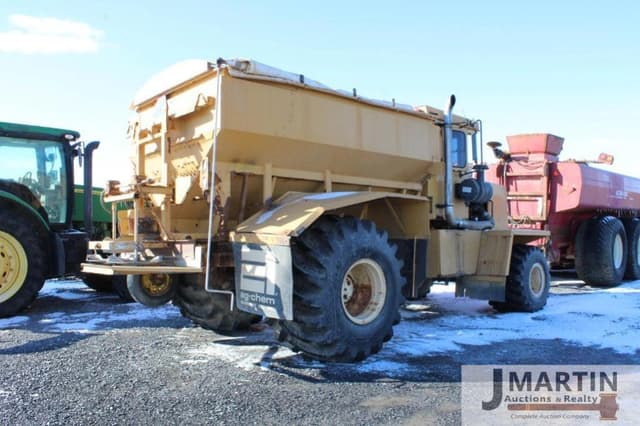 Image of Ag-Chem Terra-Gator 1804 equipment image 2