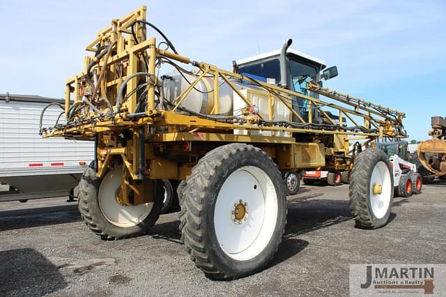 Image of Ag-Chem RoGator 844 equipment image 2