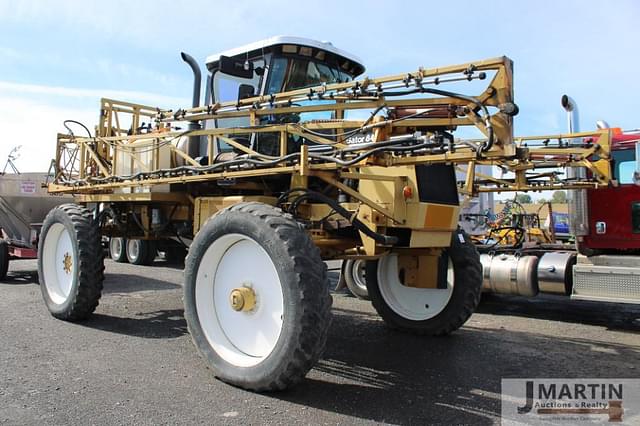 Image of Ag-Chem RoGator 844 equipment image 1