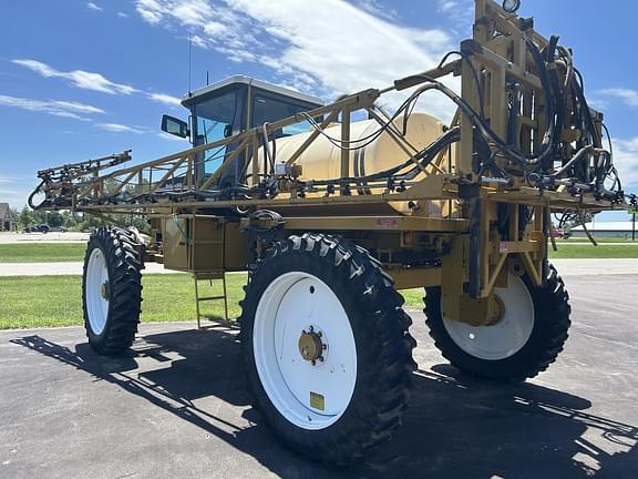 Image of Ag-Chem RoGator 854 equipment image 3
