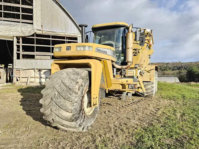 Image of Ag-Chem Terra-Gator 9105 equipment image 2