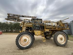 Ag-Chem RoGator 1064 Image