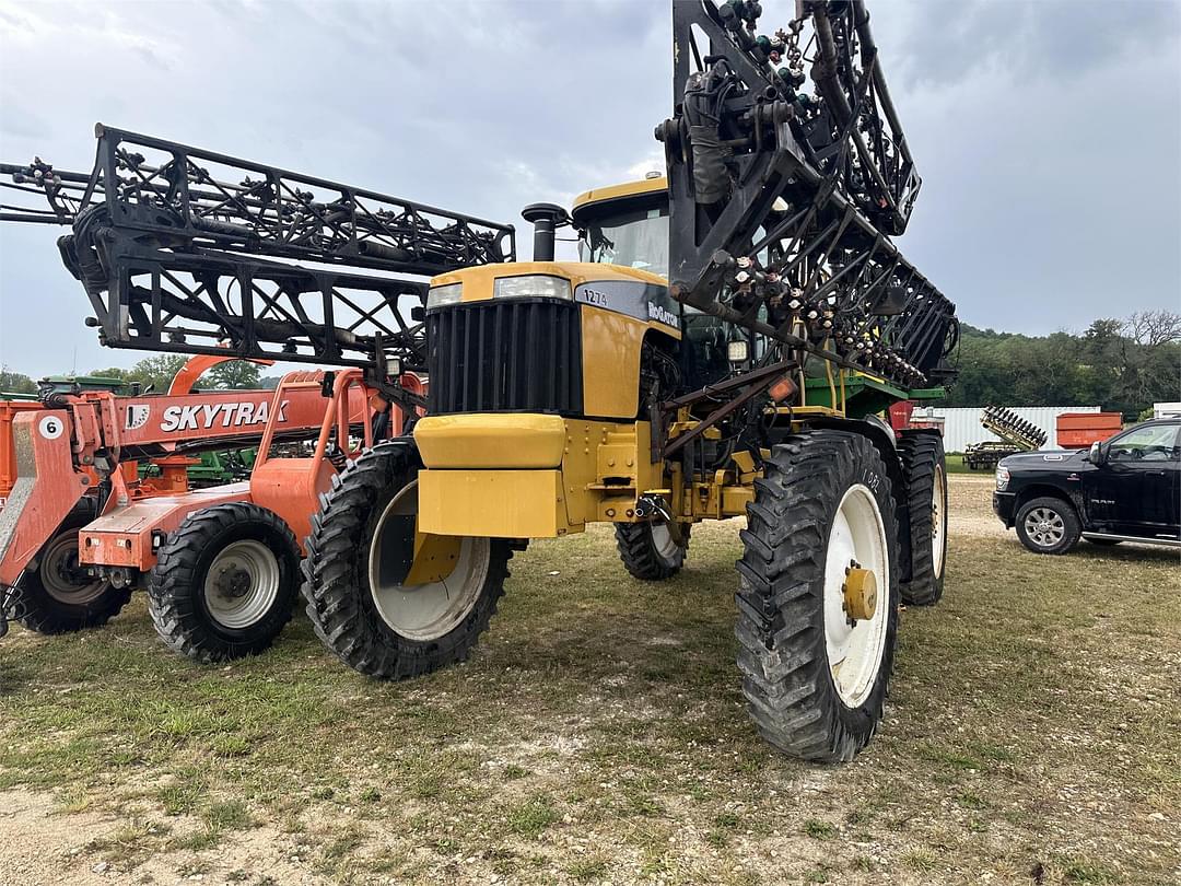 Image of Ag-Chem RoGator 1274 Primary image