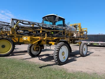 Main image Ag-Chem RoGator 554