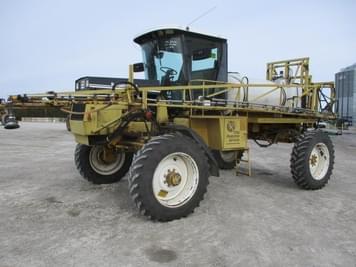 Main image Ag-Chem RoGator 664