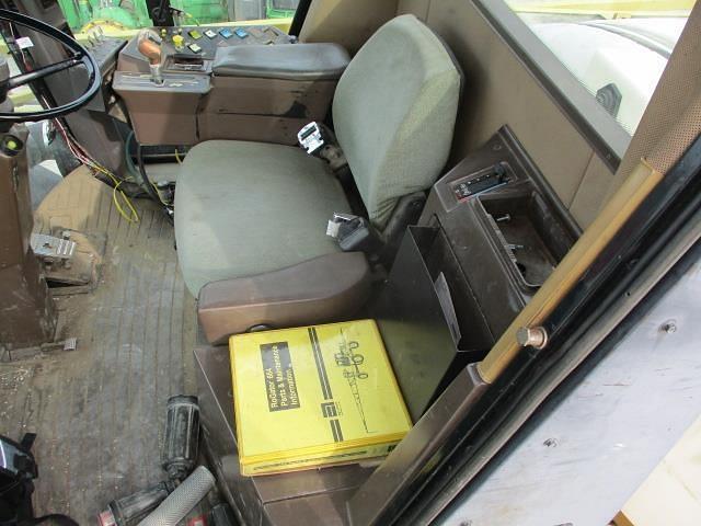 Main image Ag-Chem RoGator 664 12