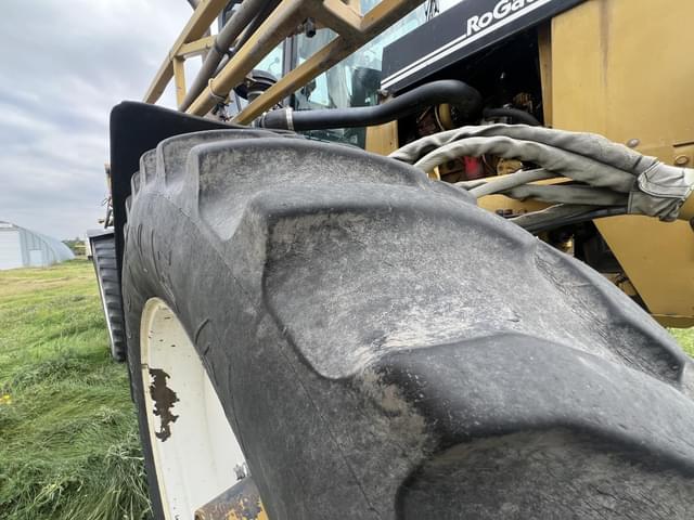 Image of Ag-Chem RoGator 854 equipment image 4