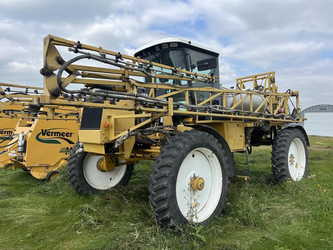 Image of Ag-Chem RoGator 854 Primary image