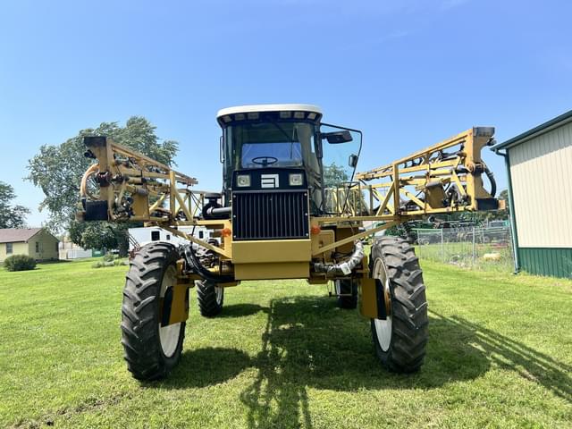 Image of Ag-Chem RoGator 854 equipment image 1