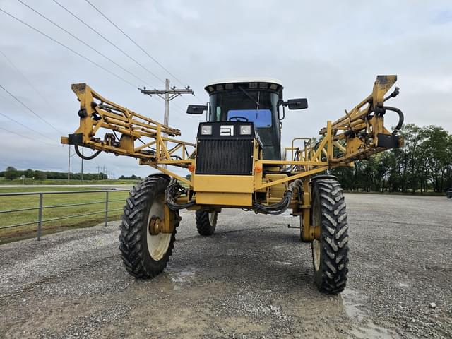 Image of Ag-Chem RoGator 854 equipment image 2