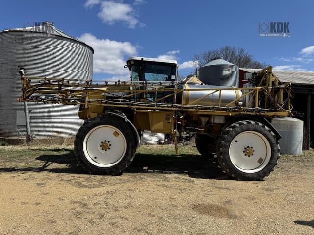 Image of Ag-Chem RoGator 854 equipment image 1