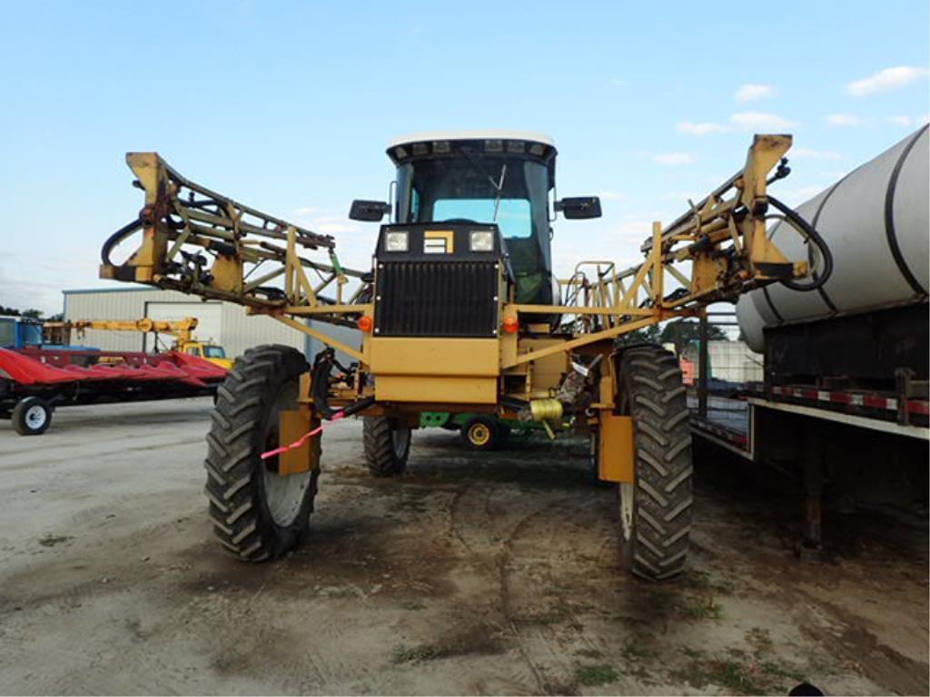 Image of Ag-Chem RoGator 854 Primary image