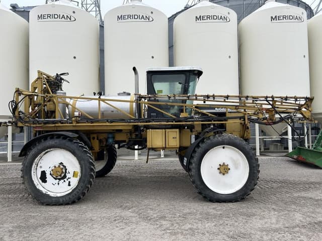 Image of Ag-Chem RoGator 854 equipment image 3