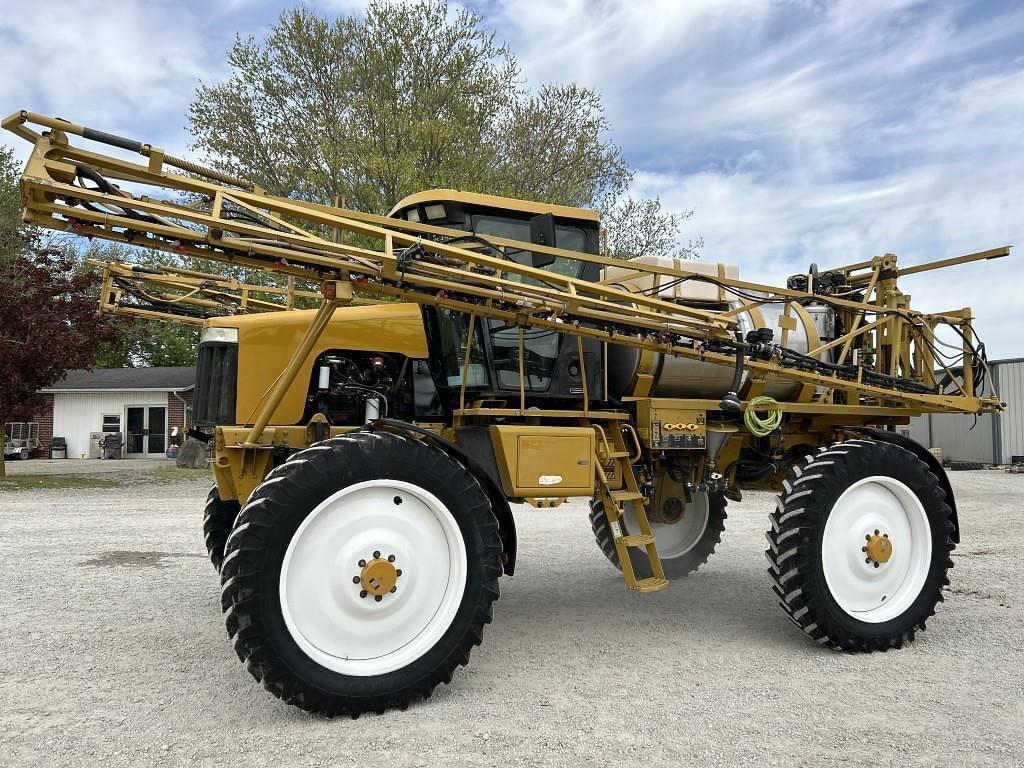 Image of Ag-Chem RoGator 864 Primary image