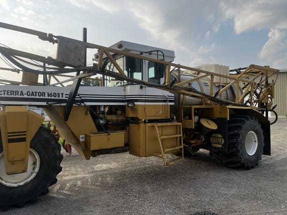 Ag-Chem Terra-Gator 1603T Equipment Image0