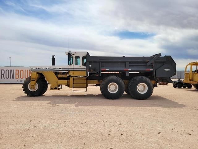 Image of Ag-Chem Terra-Gator 2505 equipment image 1