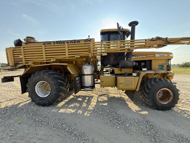 Image of Ag-Chem Terra-Gator 8104 equipment image 4
