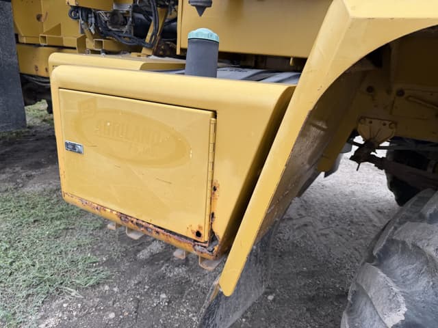 Image of Ag-Chem Terra-Gator 8104 equipment image 3