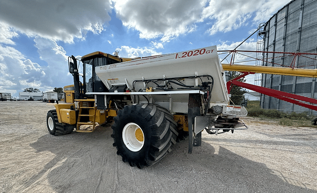 Image of Ag-Chem Terra-Gator 8104 equipment image 2