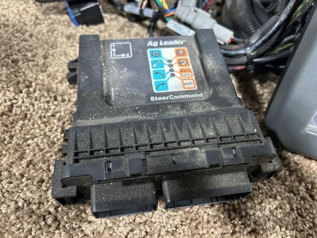 Image of Ag Leader GPS 7500 equipment image 3