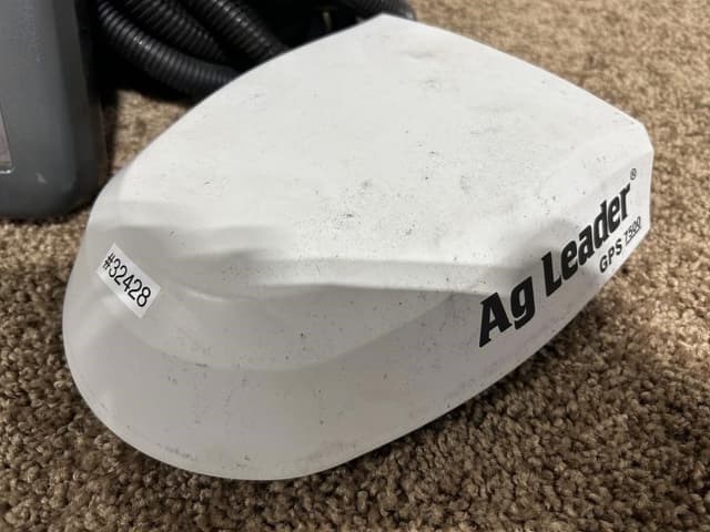 Image of Ag Leader GPS 7500 equipment image 2